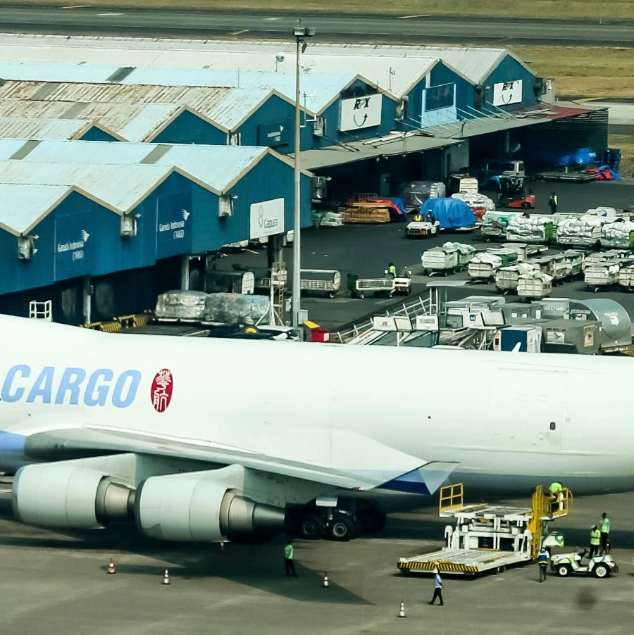 Air freight cost to Darwin